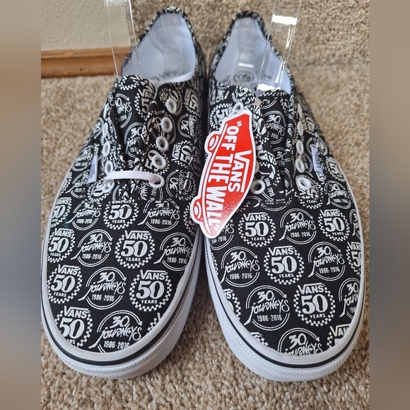 RARE NWT Vans X Journeys 50th/30th Anniversary Signed Sneakers Size 10.5/12 - Picture 4 of 10